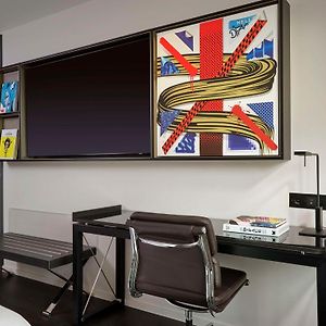 Kamer "Art" met een King Size Bed